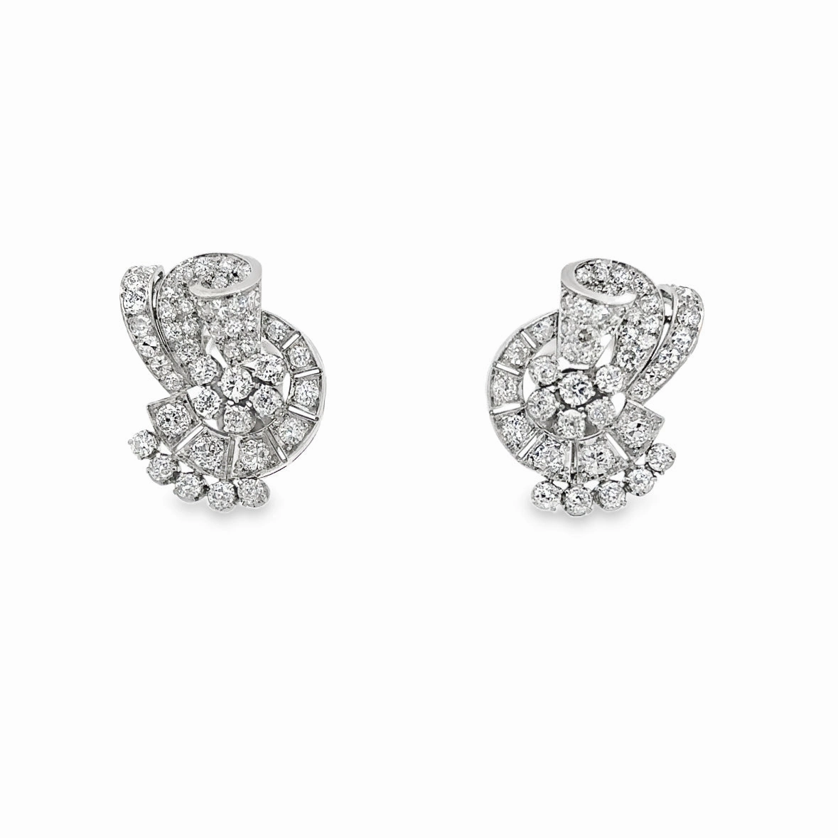 Neutral Piece chic aesthetic Kirkland Jewelry Estate | Platinum Diamond Earrings with Omega Backs