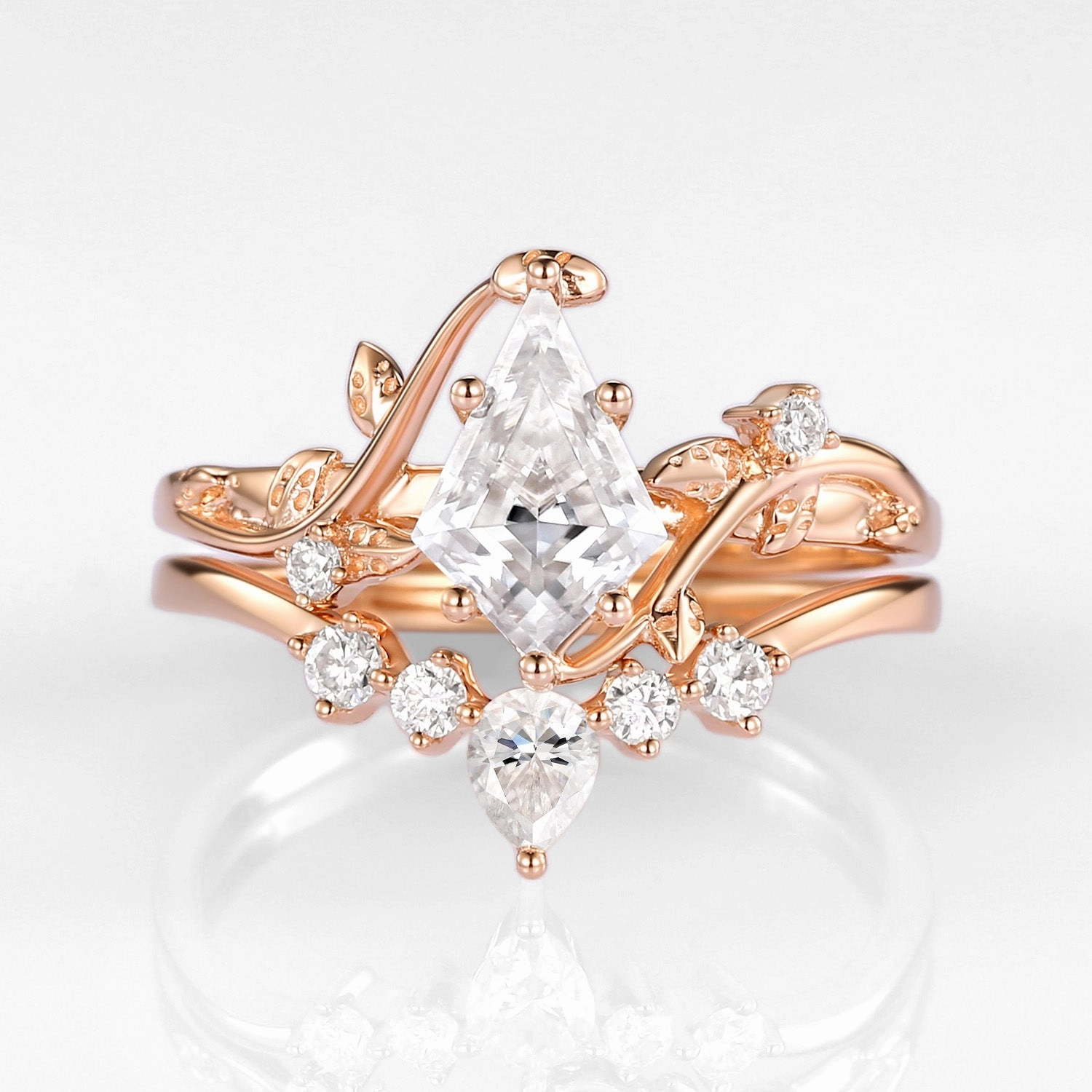 Kite Cut Moissanite Vine Engagement Ring Set 2pcs - Willow Soft Glimmer Luxurious Detail