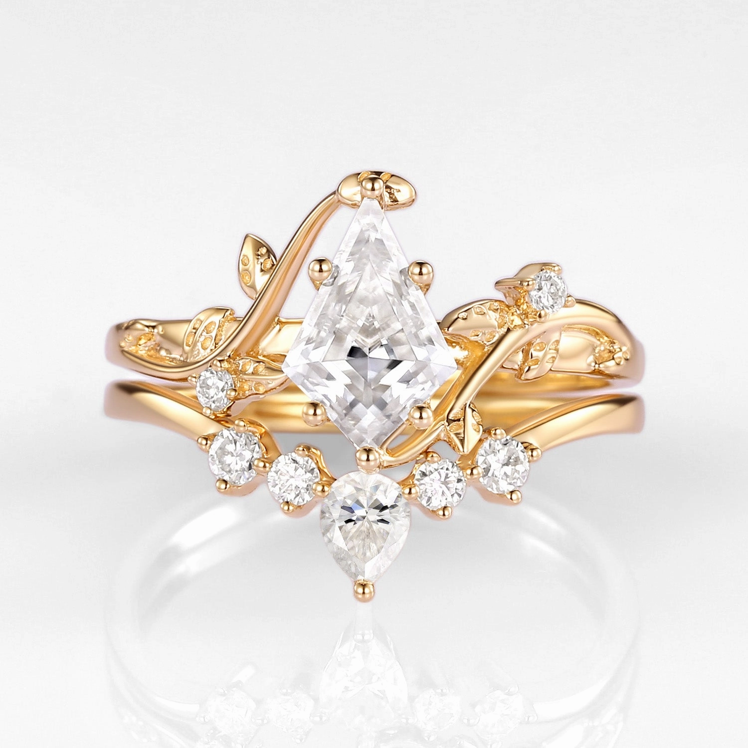 Kite Cut Moissanite Vine Engagement Ring Set 2pcs - Willow Soft Glimmer Layer Look