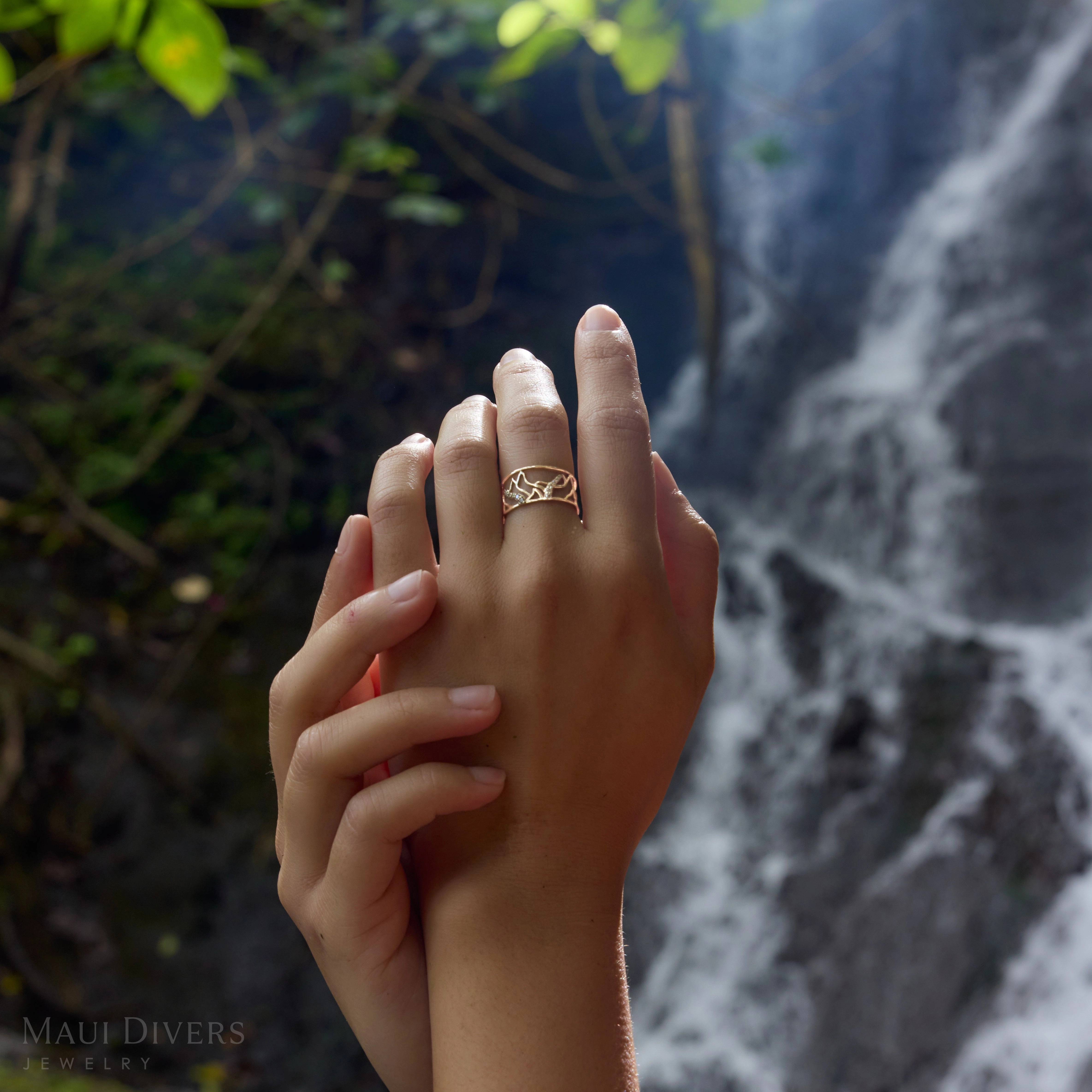 Ko?olau Waterfall Ring in Gold with Diamonds - 10mm Dainty Touch Sleek Feature