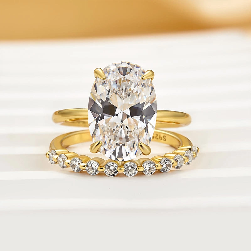 Louily Classic Yellow Gold Oval Cut Wedding Ring Set With Round Cut Wedding Band Sparkle Style Statement Piece