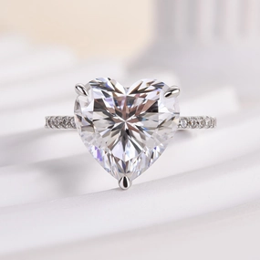 Natural Touch Louily Elegant Heart Cut Engagement Ring For Women In Sterling Silver