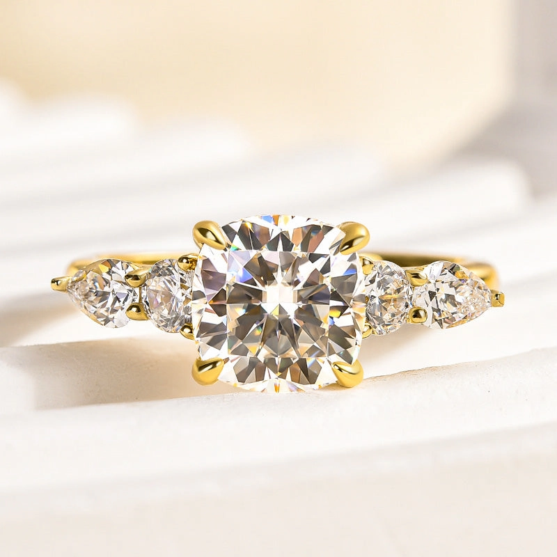 Louily Moissanite 2.0 Carat Cushion Cut Five Stone Engagement Ring Stylish Detail