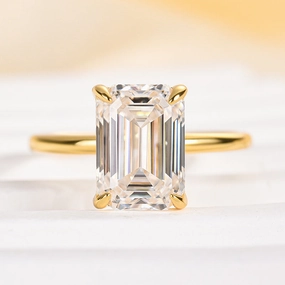 Louily Moissanite 3.5 Carat Emerald Cut Solitaire Engagement Ring Stunning Accent Vibrant Feel