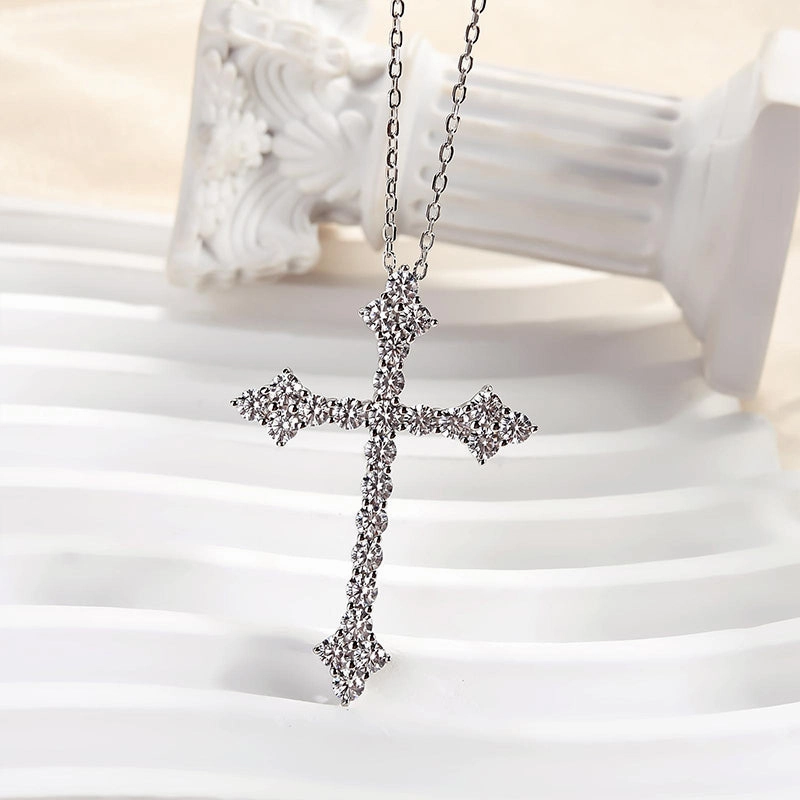 Pure Brilliance Feminine Edge Louily Sterling Silver Classic Cross pendant Necklace