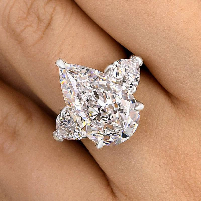 Statement Feature Glistening Look Louily Stunning Pear Cut Three Stone Engagement Ring