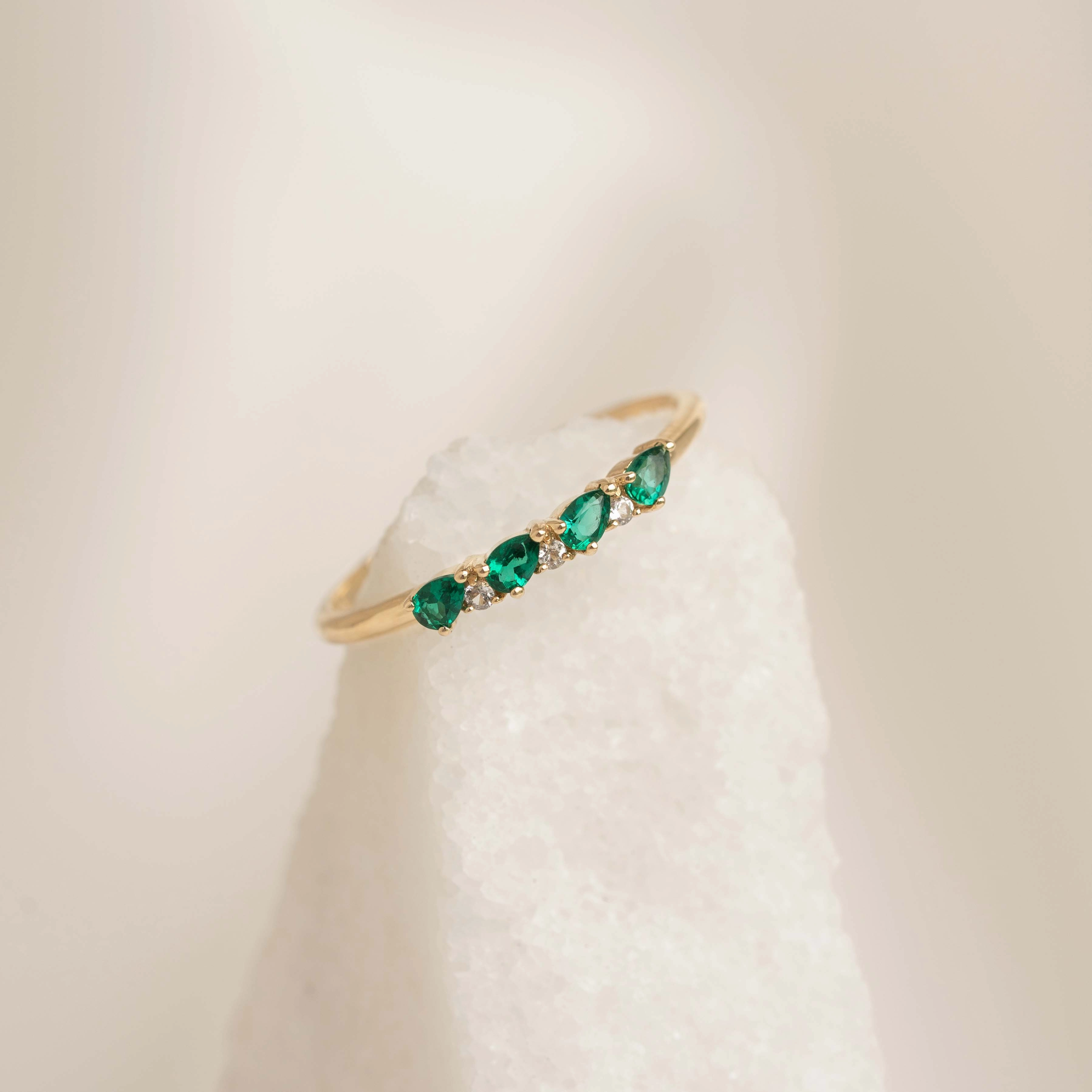Minimal Gift Patterned Surface May Birthstone Pear Ring 14k Gold - Emerald and Diamond