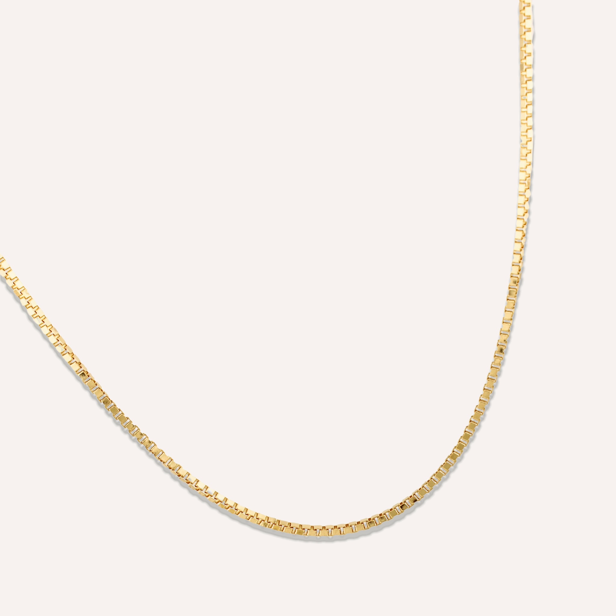 Gorgeous Present MELINA BOX NECKLACE