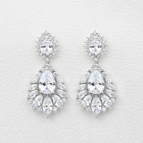 Brilliant Item Felicegals Stimulated Diamond Pear Drop Earrings