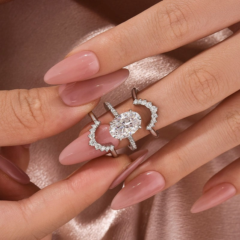 Subdued Sparkle Sparkling Craftwork Moissanite 4.0Ct Oval Cut White Gold Wedding Ring Set