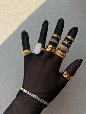 Oblession Bold Waterproof Statement Rings 18K Meaningful Appearance