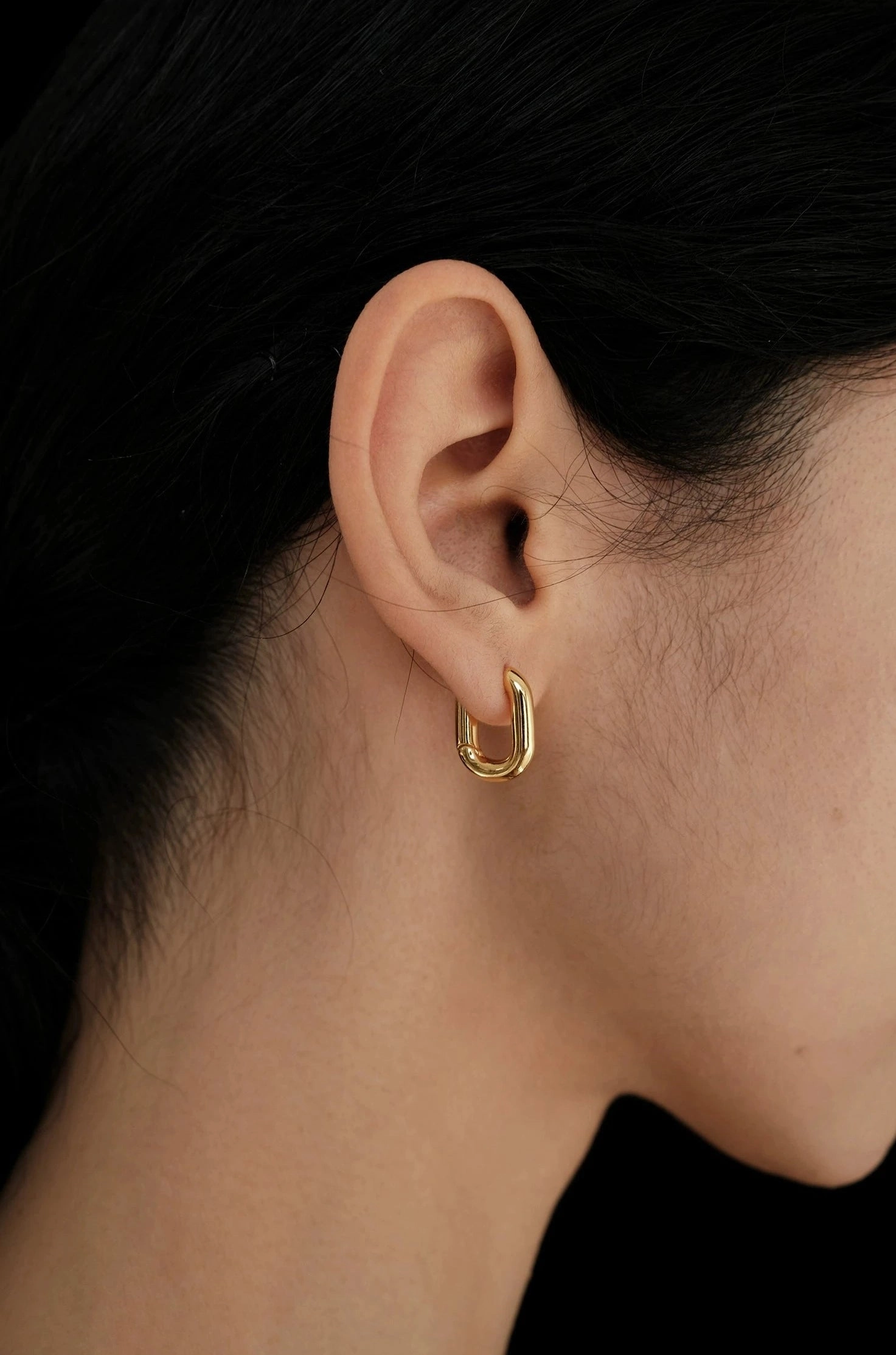 Matte Item Oblession Essentials Square Hoops Large & Small Gold