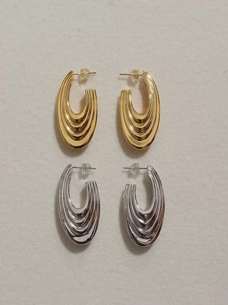 Glittery Decoration Timeless Item Lotta C Shape Ribbed Stud Earrings Gold & Silver