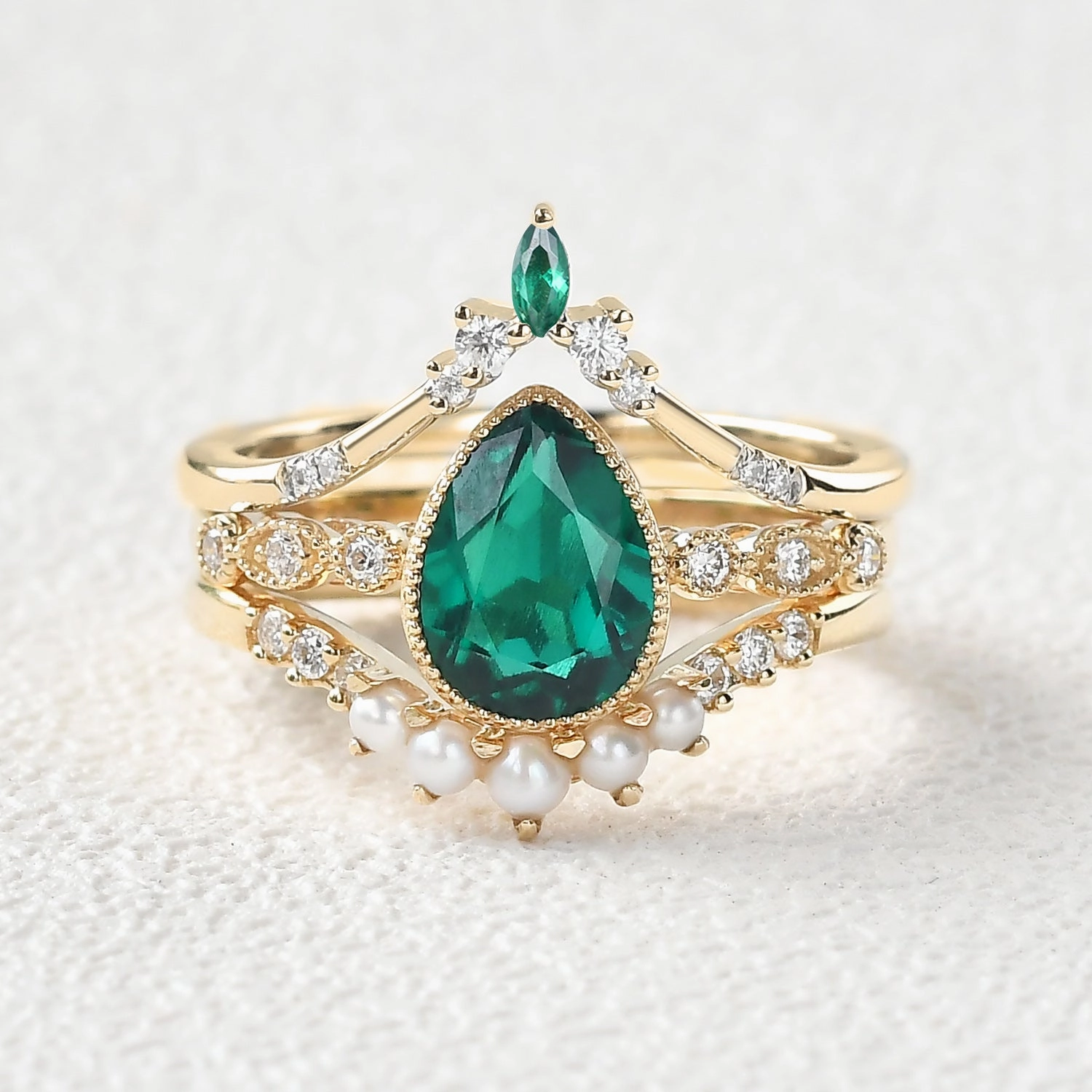 Romantic Present Pear Cut Emerald & Pearl Multiple Ring Set 3pcs