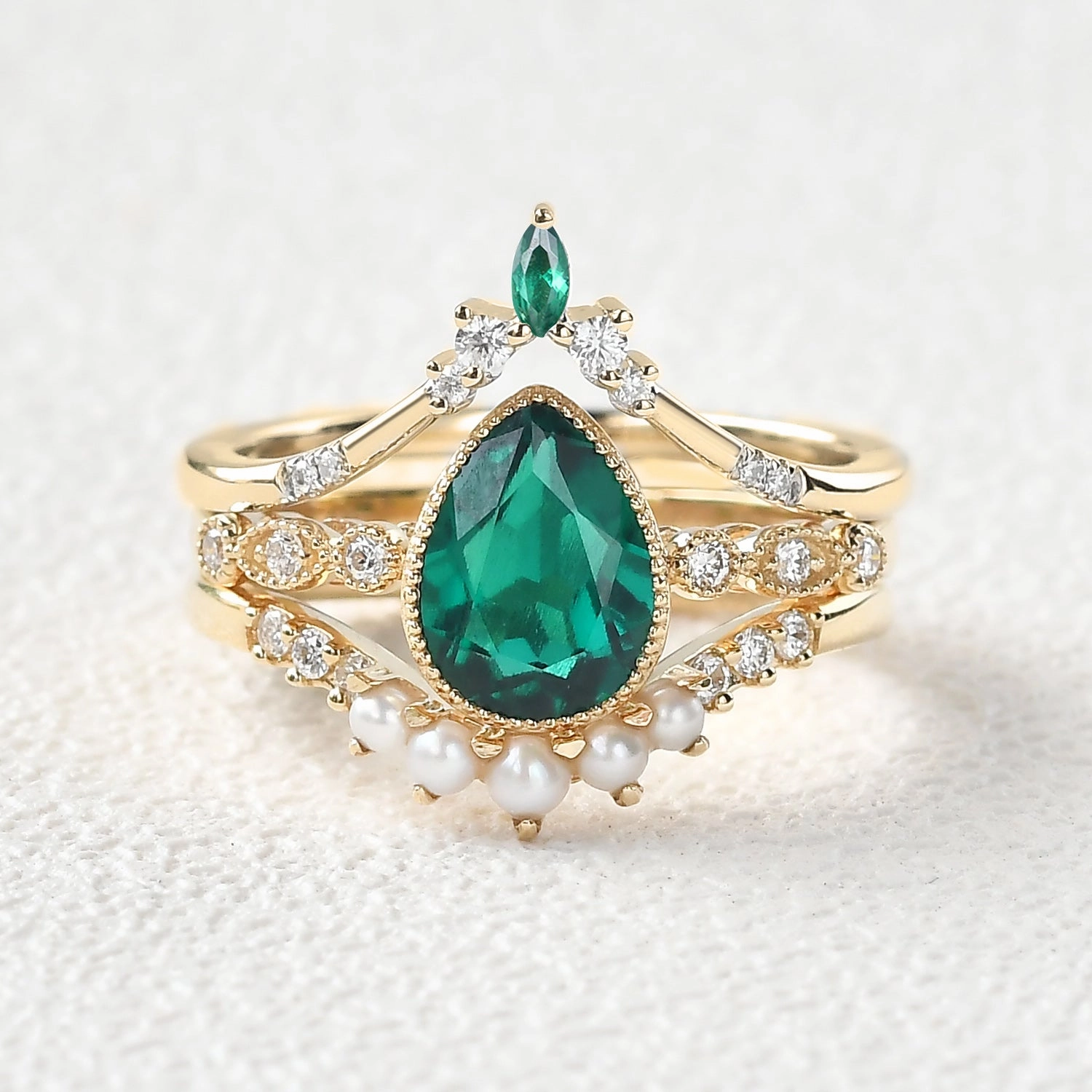 Effortless Glow Pear Cut Emerald & Pearl Multiple Ring Set 3pcs