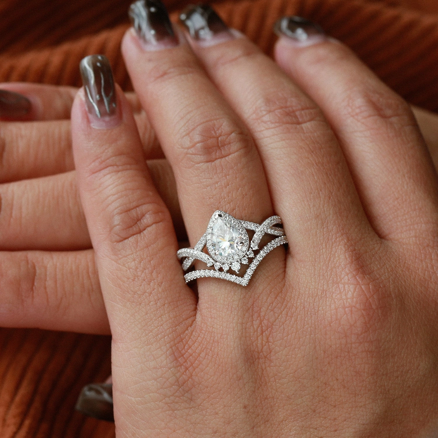 Pear Shaped Moissanite Infinity Gold Ring Set 2pcs Evening Collection Classic Accent