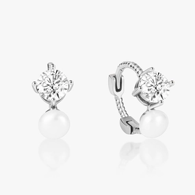 Chic Choice Eye Catching Pearl CZ Huggies Earring in Sterling Silver
