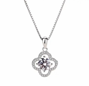 Weekend Style 4-Leaf Clover Diamond Pendant Necklace | S925 | Moissanite