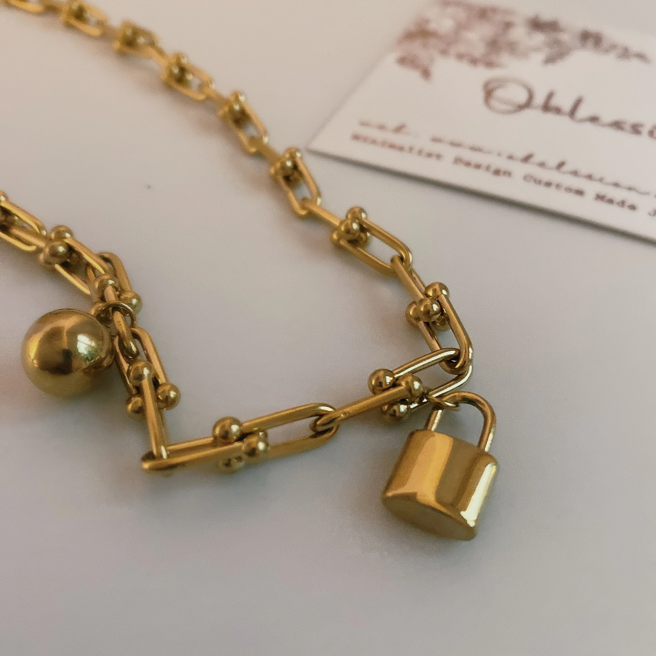 Gorgeous Item Padlock & Ball Necklace Bracelet 18K Gold U-Link Chain l Horseshoe Charm Necklace Choker Bracelet with Lock and Sphere