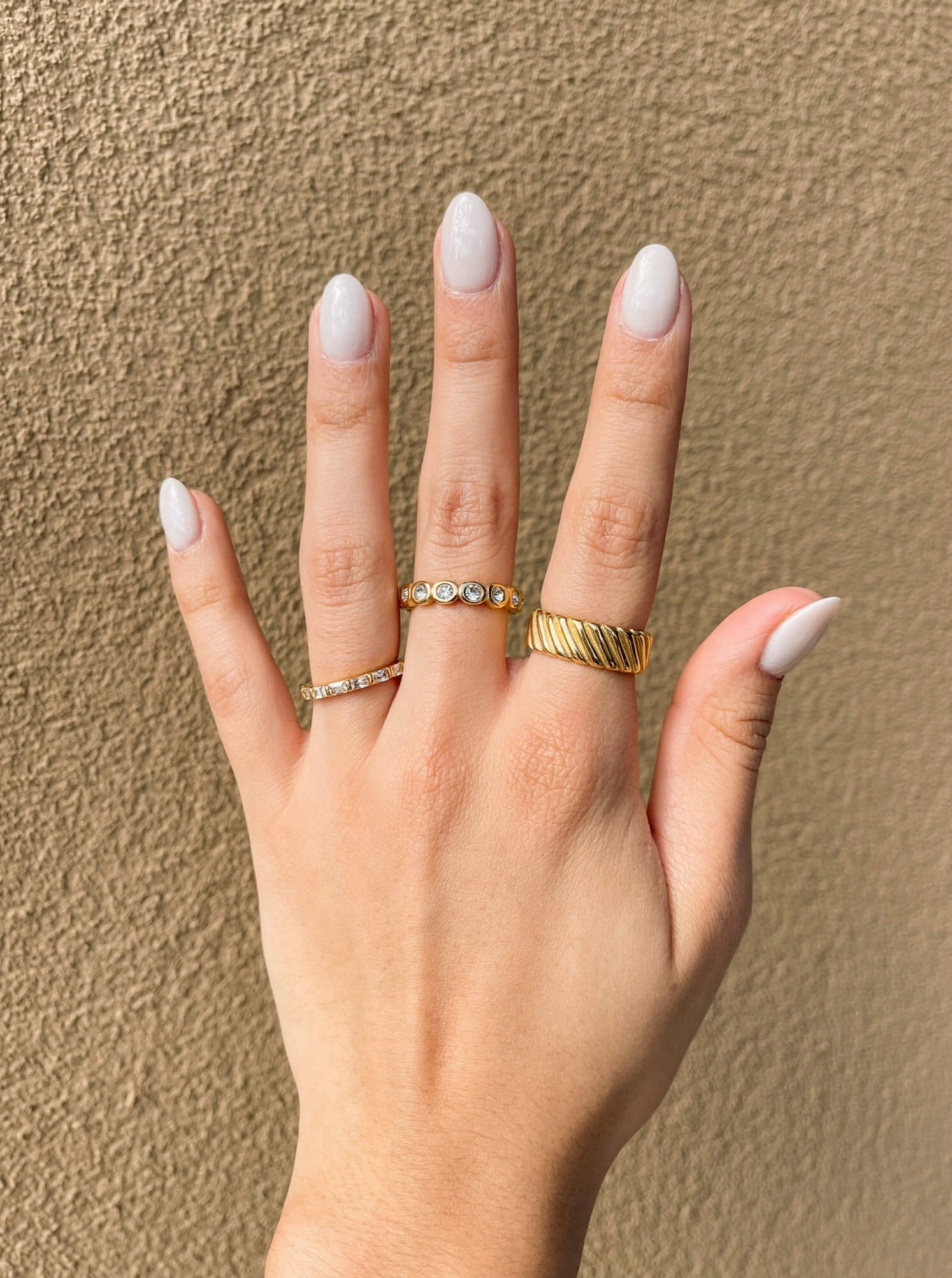 Stylish Expression PHOEBE TEXTURED BAND RING