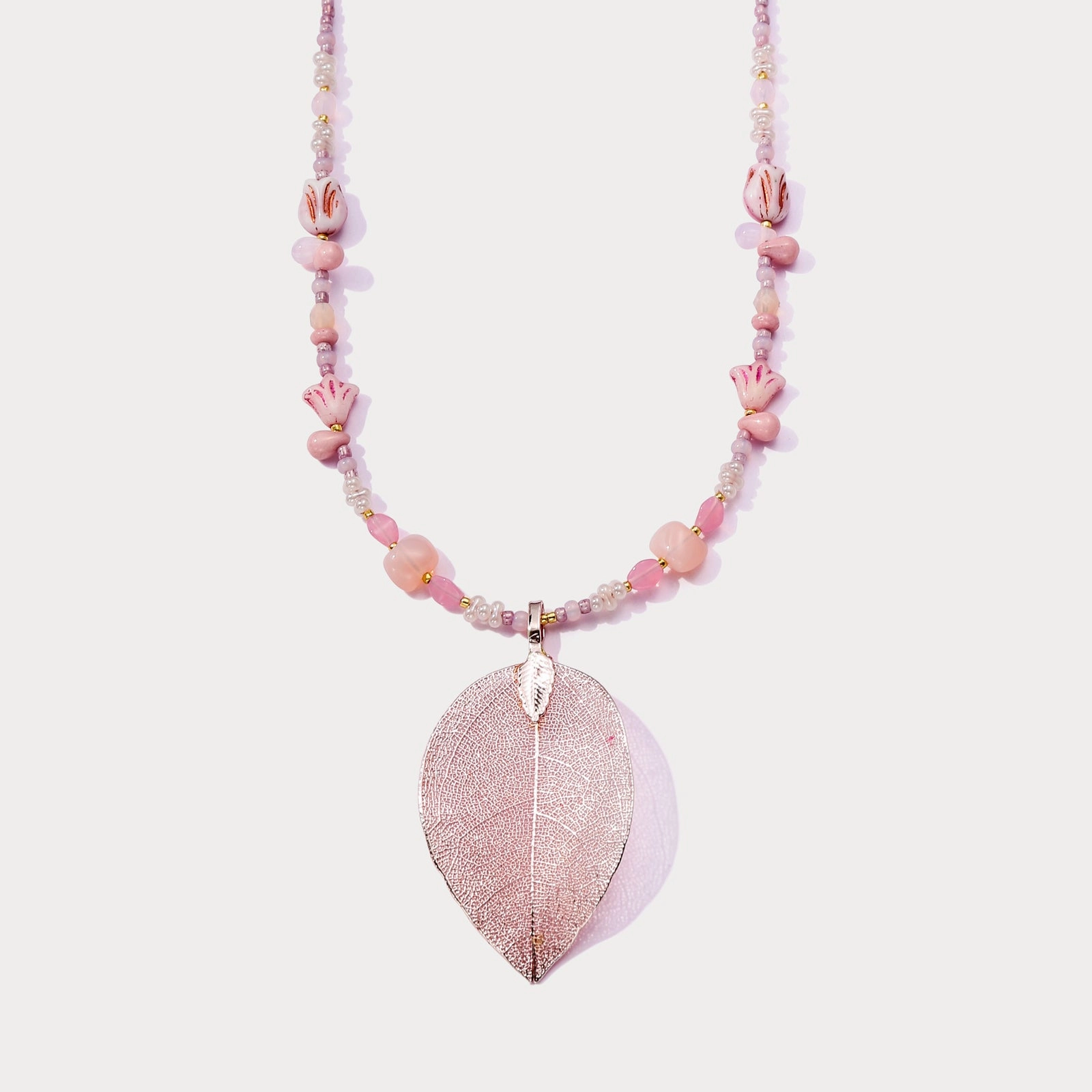 Sculptural Feel Pink Leaf Bead Necklace