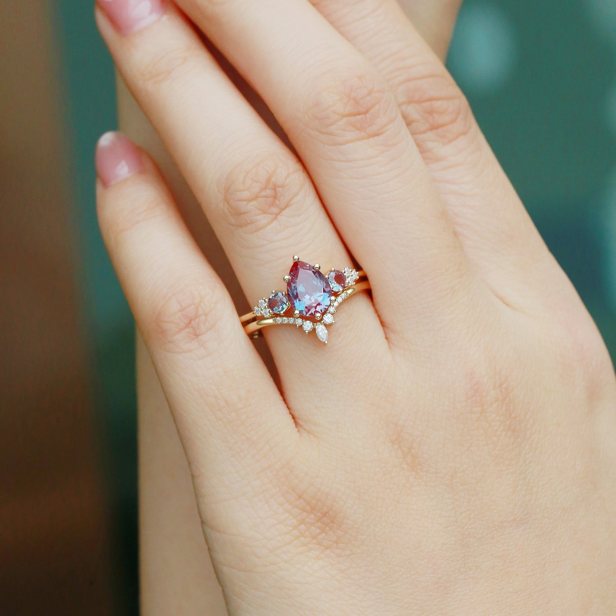 Vogue Design Pear Shaped Alexandrite Cluster Ring Set 2pcs - Fern