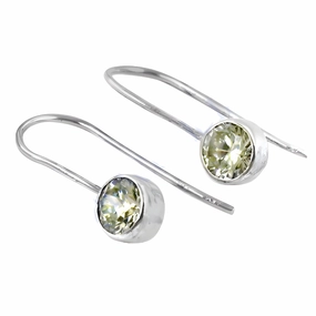Polished Must-Have Rustic Ornament Elegant 925 Sterling Silver Earrings with Gracious Cubic Zirconia Gemstones