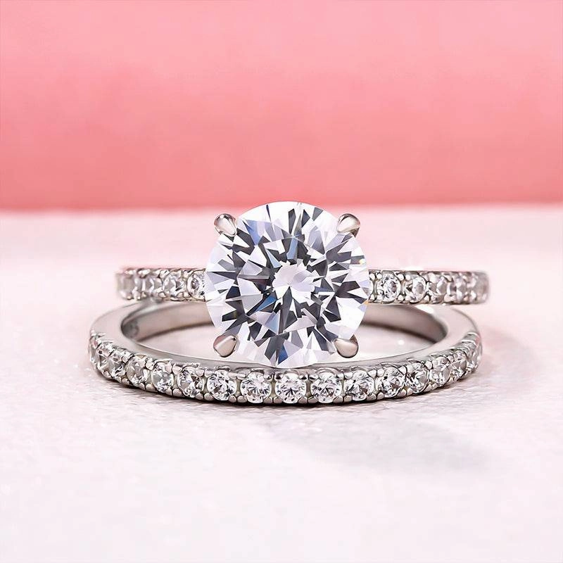 Polished Detail Louily Rose Gold Classic Round Cut Wedding Ring Set