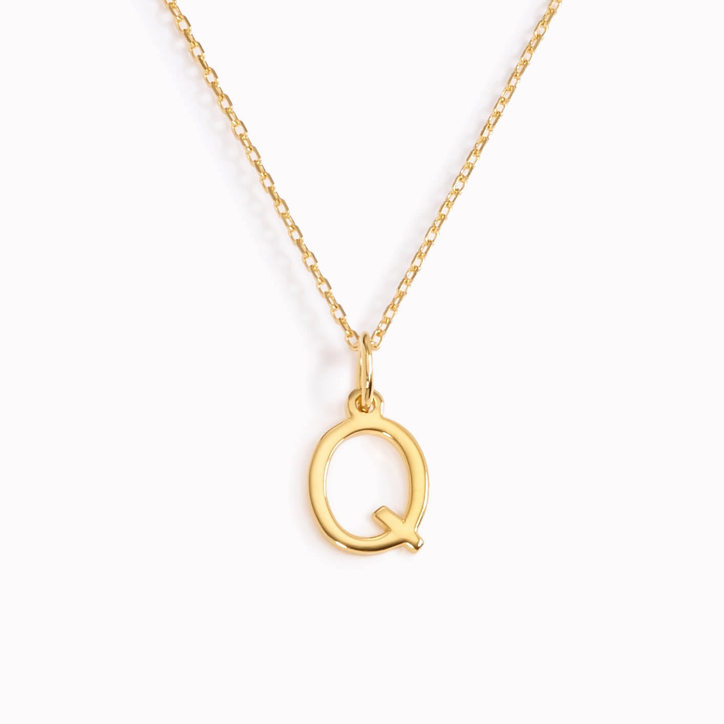 Office Ready Lasting Item Q Necklace / Gold Initial Necklace