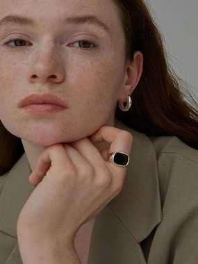 Jeanne Black Agate S925 Silver Ring - 17mm Genetic Design