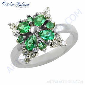 Artisan Product Shine Effect Stunning Green & White Cubic Zirconia Silver Ring with Pretty Flower Design