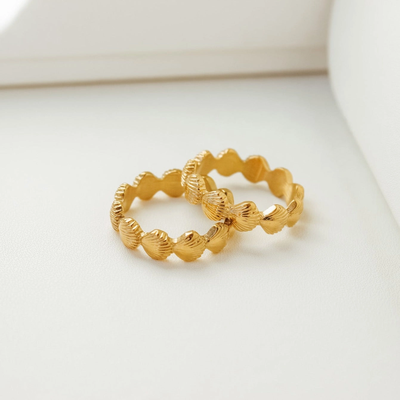 SYDNEY SHELL RING Gentle Harmony