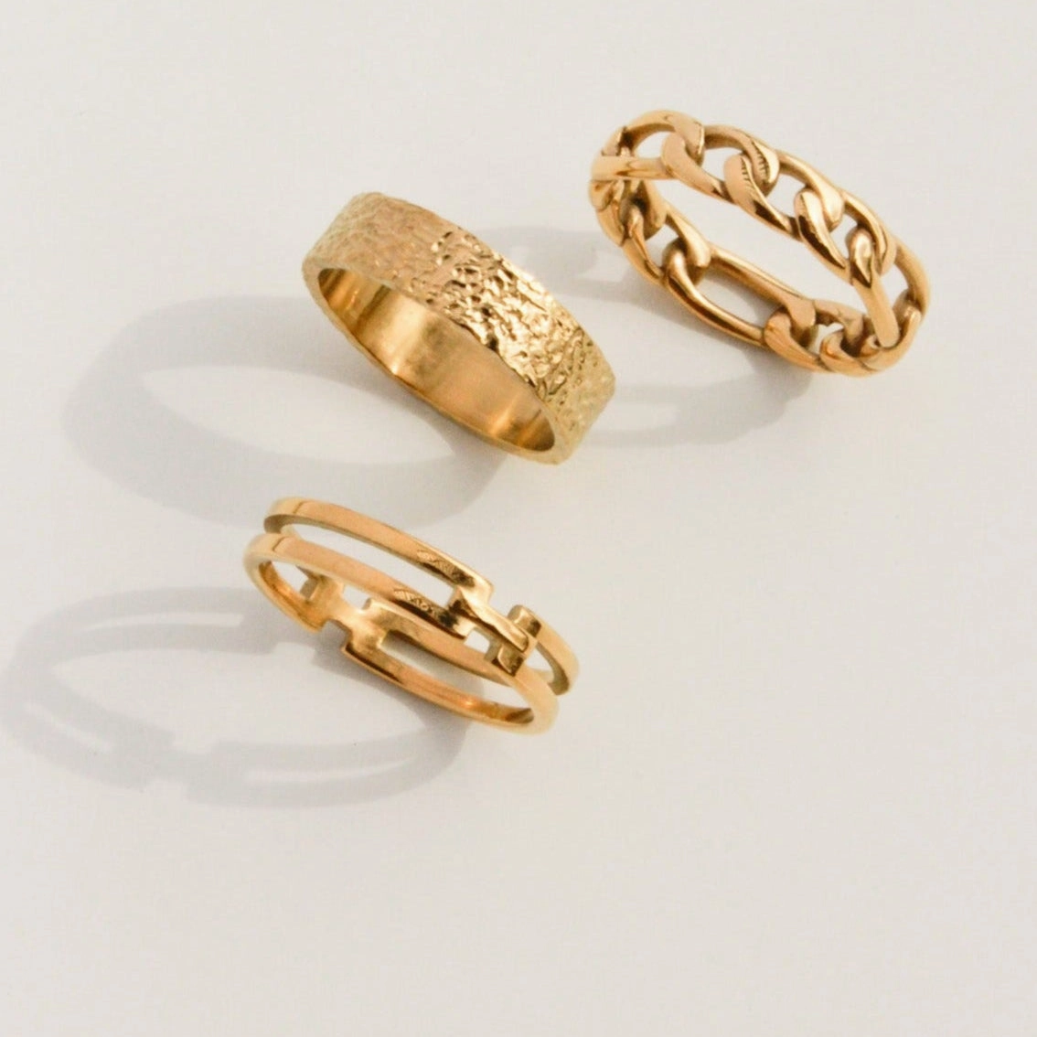 LUCIA CHAIN LINK RING Timeless Ornament