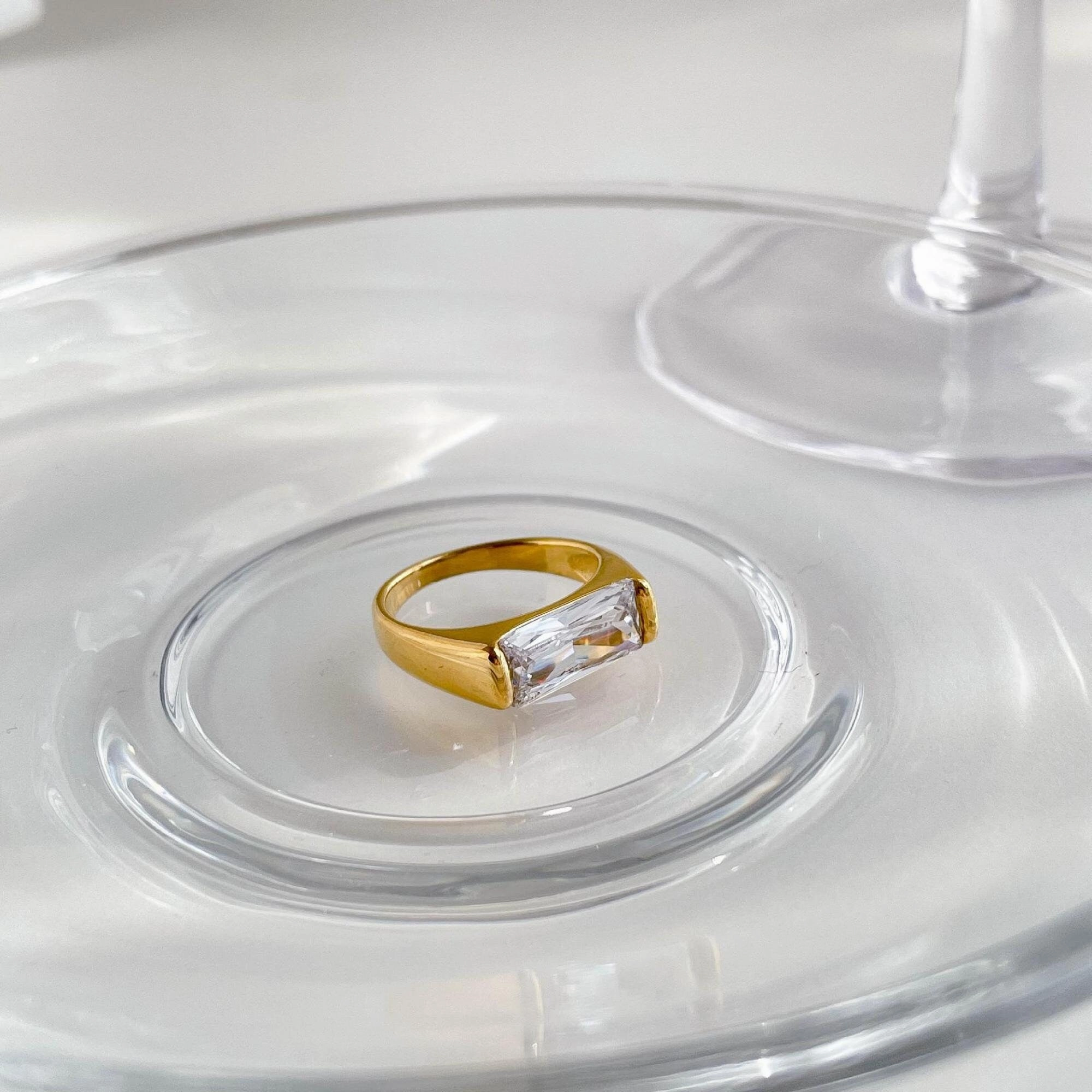 Rhinestone Signet Ring Assorted Band Premium Set