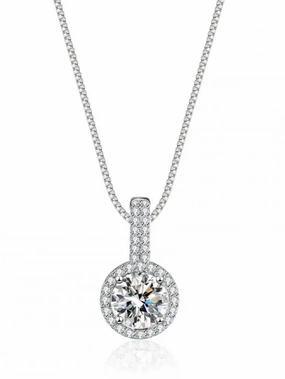 Graduation Day Luxury Accessory Round Halo Pendant Necklace | S925 | Moissanite