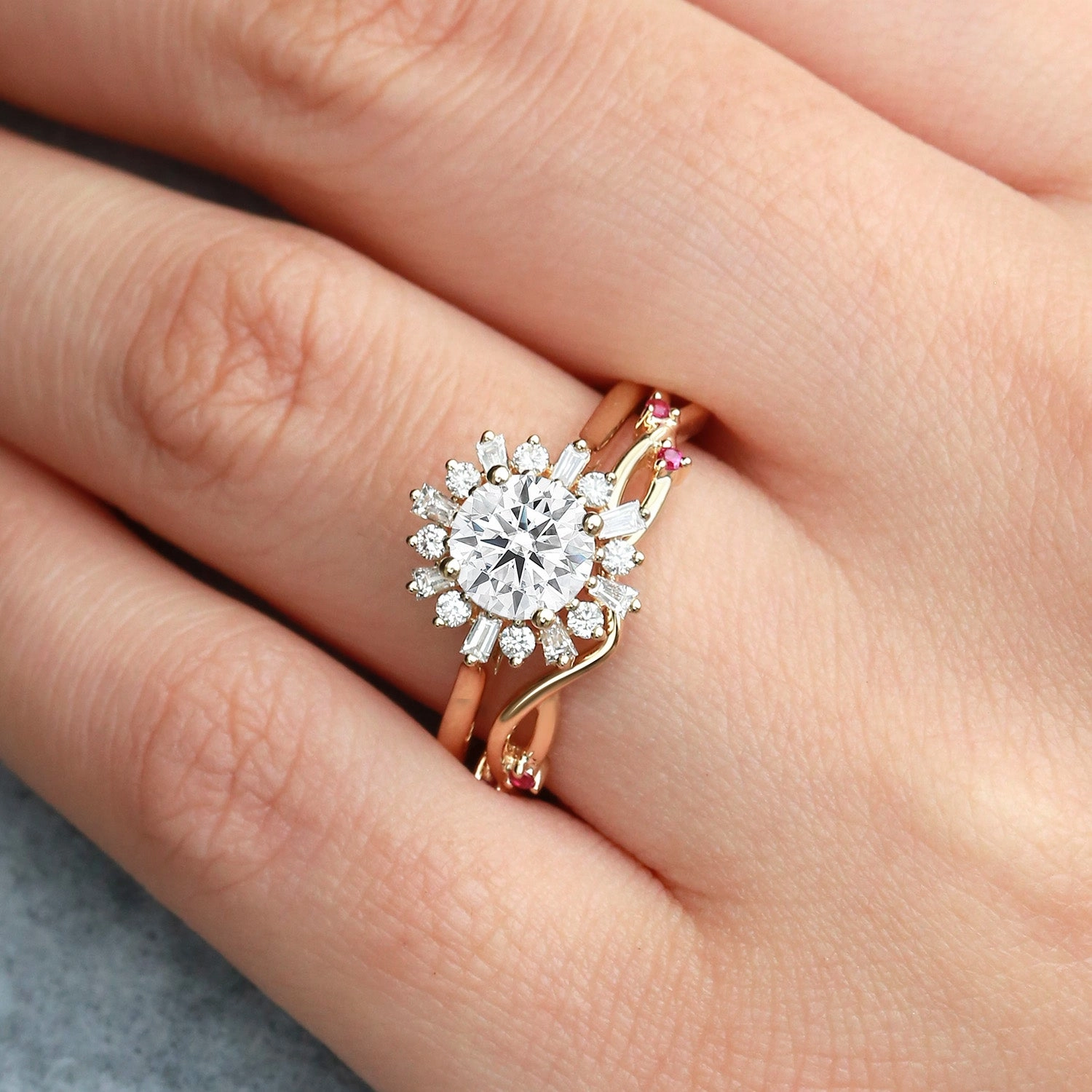 Round Moissanite & Ruby Halo Floral Ring Set 2pcs - Sol Chic Look