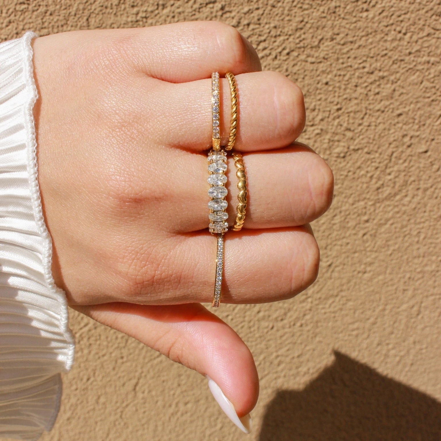 DOUBLE RING Romantic Statement Low Maintenance