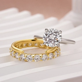 Alluring Touch Glamorous Shine Moissanite 2.0 Ct Solitaire Round Cut Two-Tone Open Wedding Ring Set