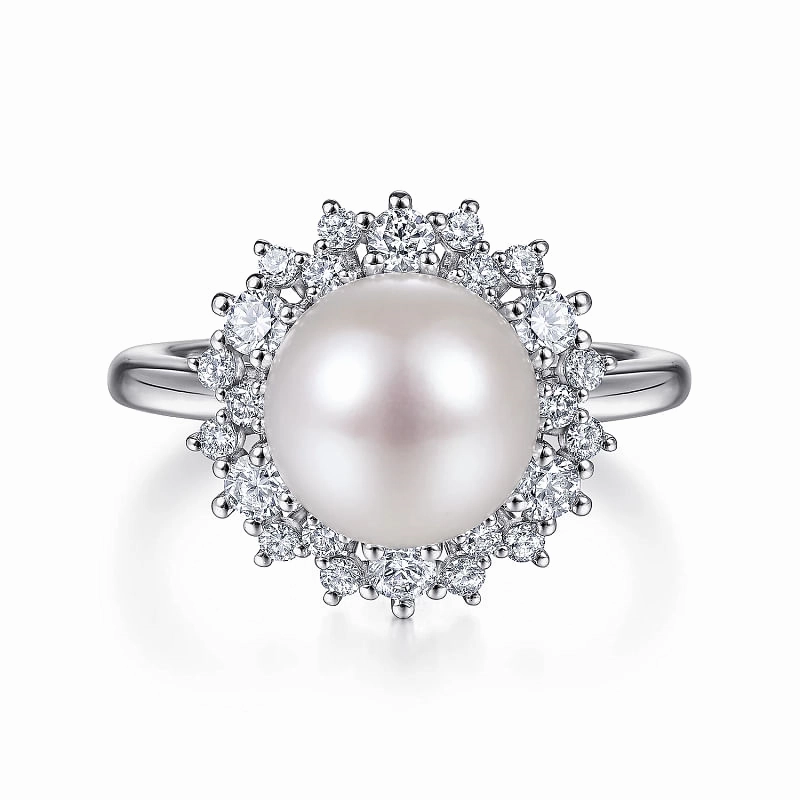 14K White Gold Round Pearl and Diamond Halo Ring Simple Style