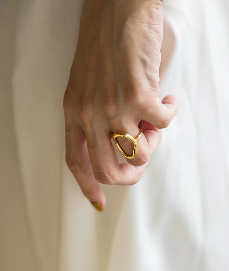 Custom Ornament Branded Product Venus Abstract Oval Open Ring 18K Gold & Silver