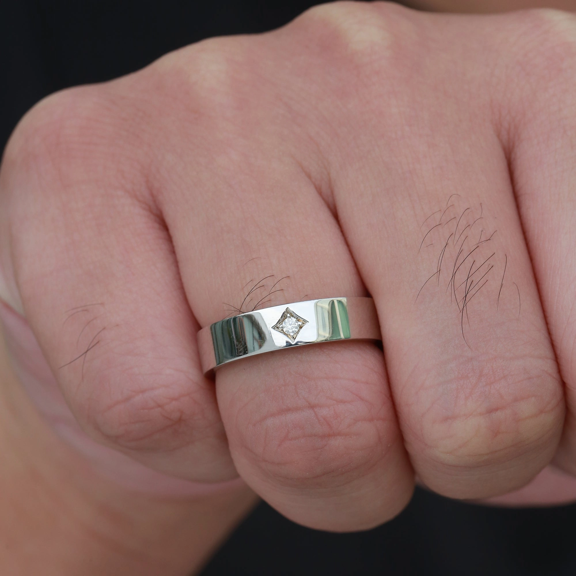 5mm Solitaire Moissanite Couple Wide Men's Wedding Band Romantic Gesture