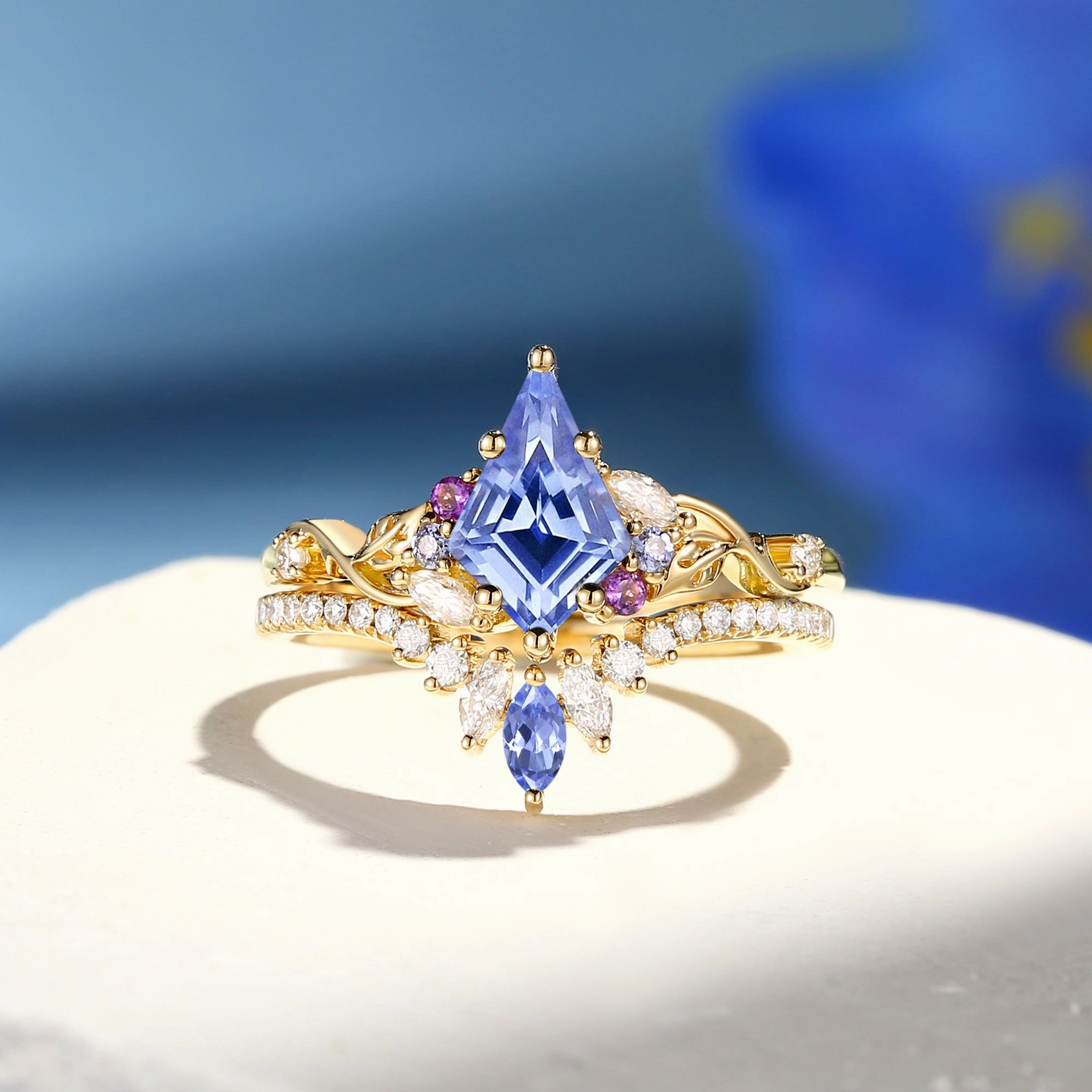 Kite Lab Cornflower Sapphire Leafy Engagement Ring Set 2pcs - Elowen Everyday Glow