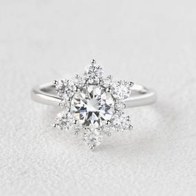 Shiny Jewelry Snowflake Shaped Moissanite White Gold Ring