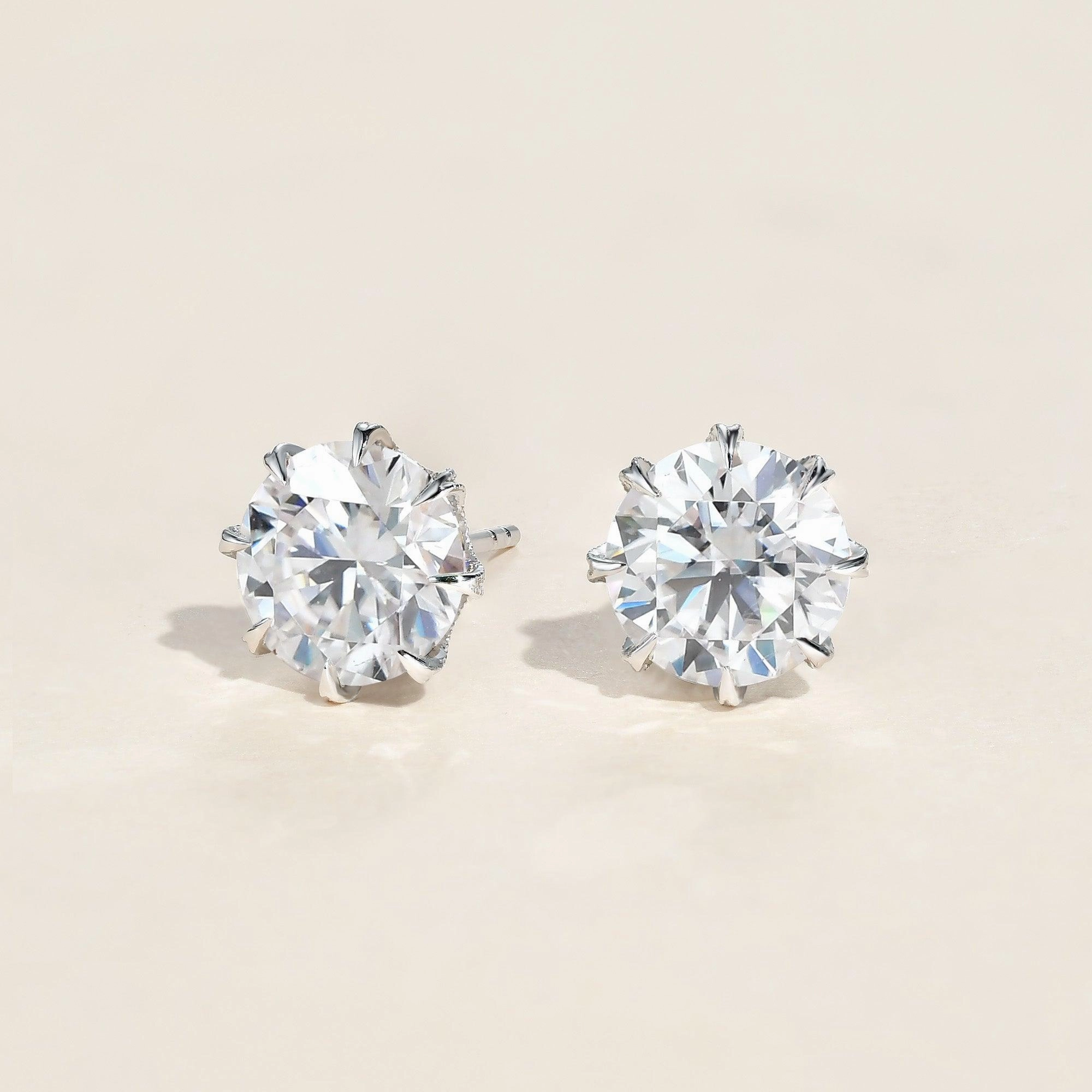 Round Cut Classic 8-prong Solitaire Gold Studs Set 2pcs Cute Jewelry Gorgeous Option