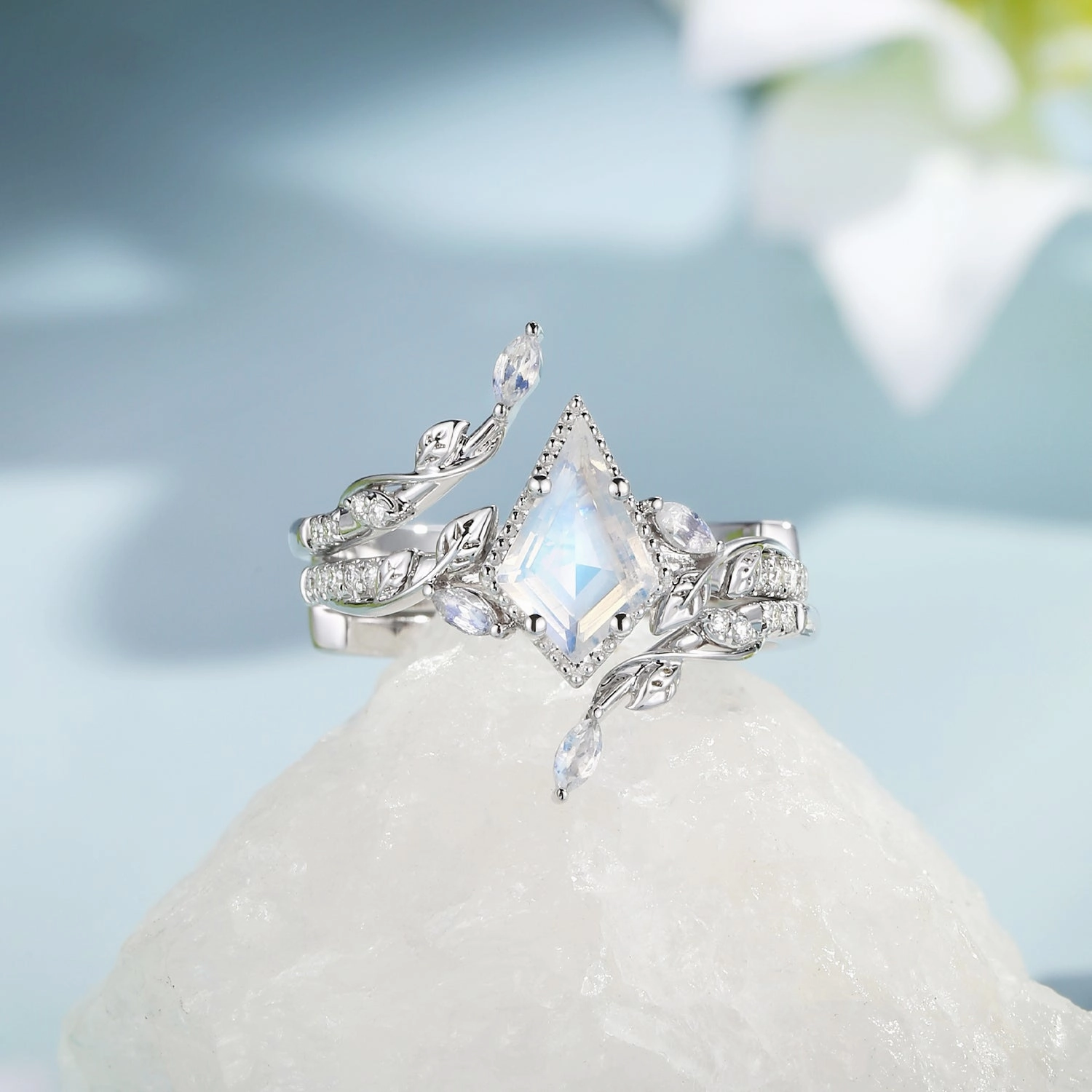Flawless Cut Night Ready Leafy Vintage Kite Cut Moonstone Cage Engagement Ring Set 2pcs - Breeze