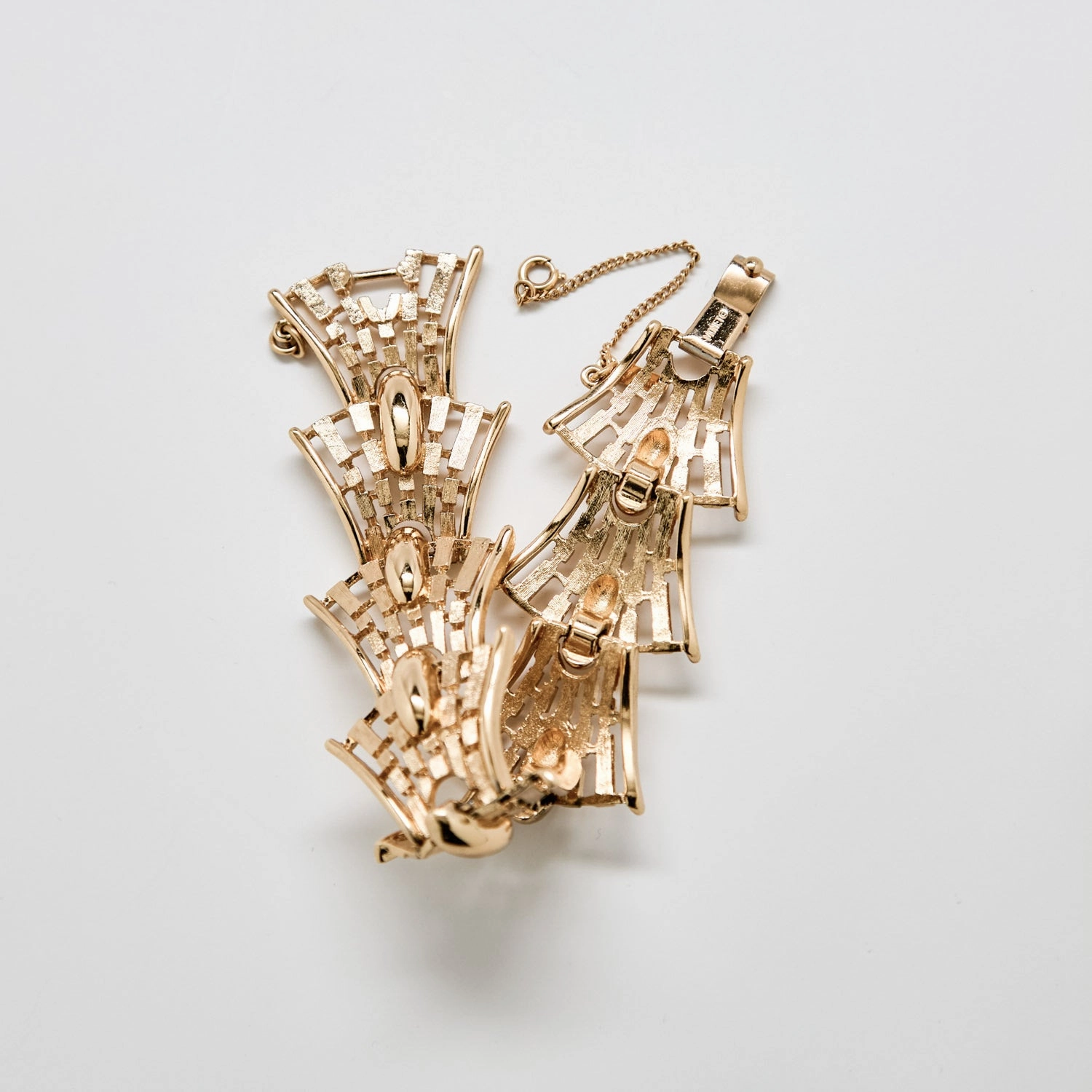 Masculine Bold Shaped Precision Vintage Monet Textured Link Bracelet