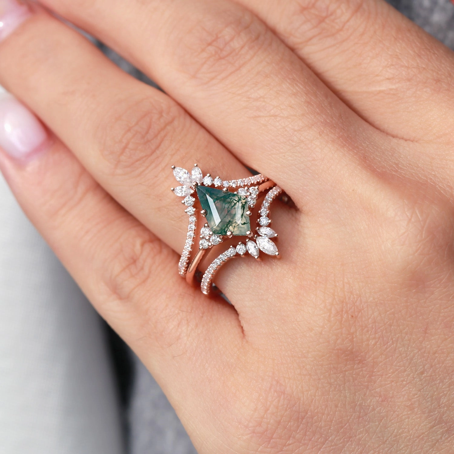 Exquisite detail Unique Women Kite Cut Moss Agate Engagement Ring Set 3pcs