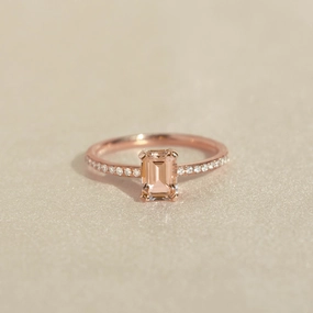 Versatile Accessory Baguette Morganite and Diamond Ring Rose Gold - Safiya