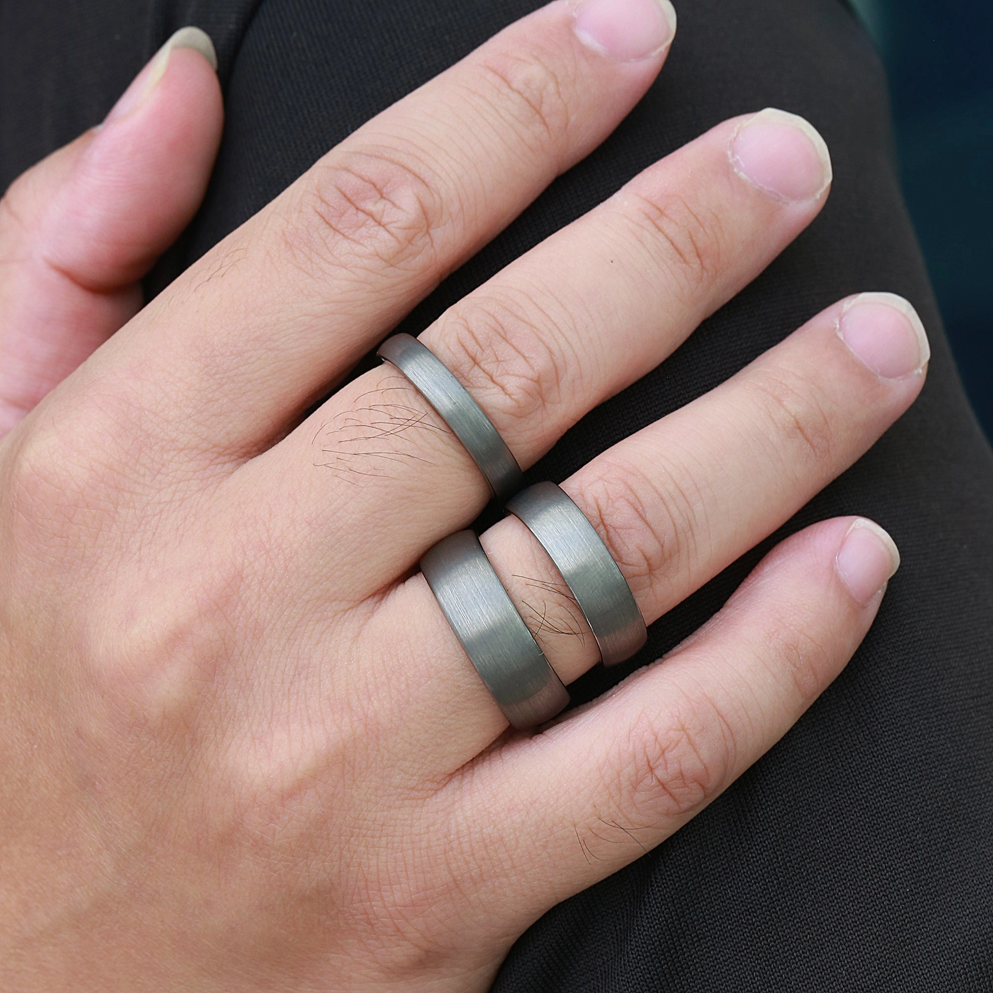 Brushing Black Gold Couple Men's Wedding Band Sophisticated Shine Perfect Layer