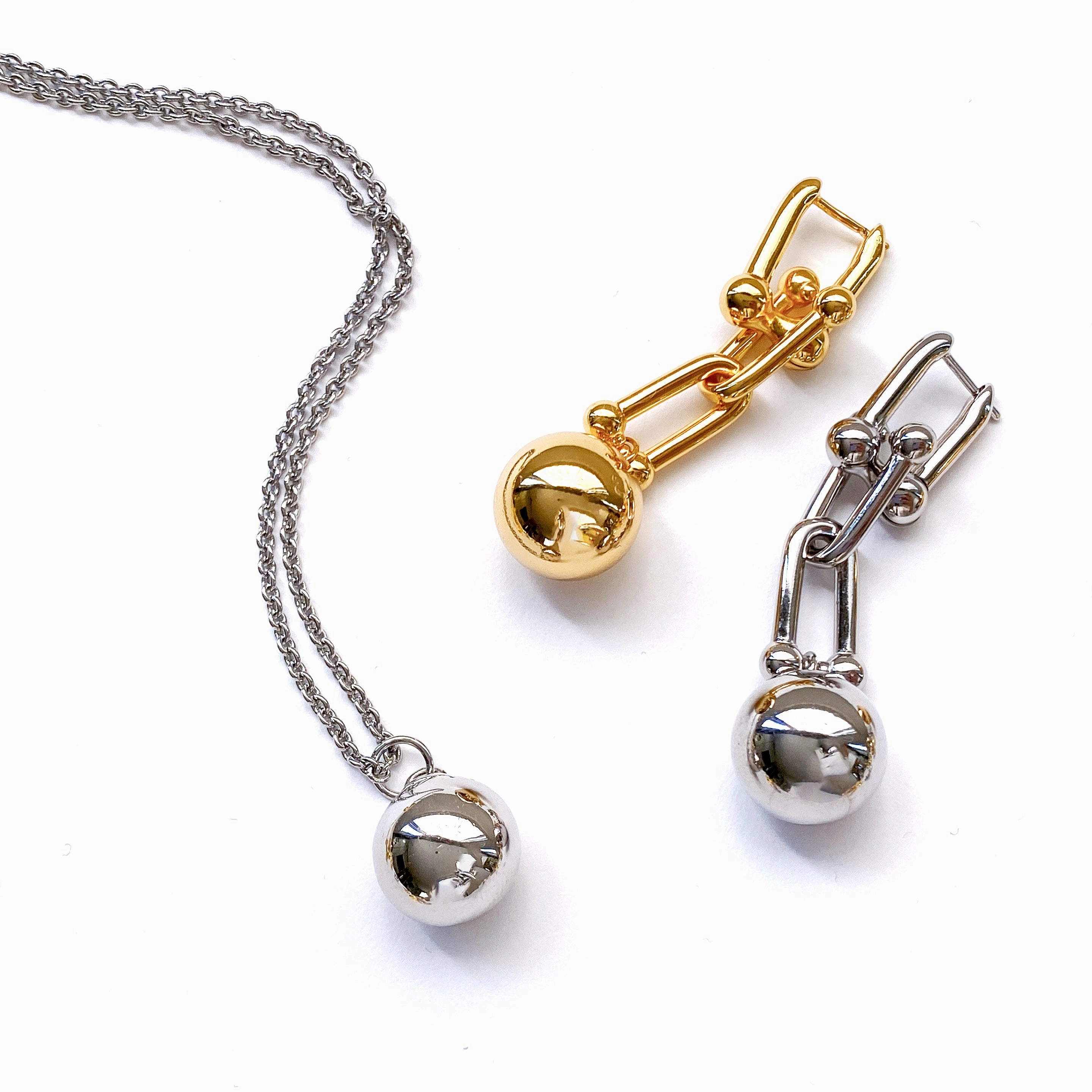 Modern Vibe Ginevra Minimalist Sphere Charm Necklace